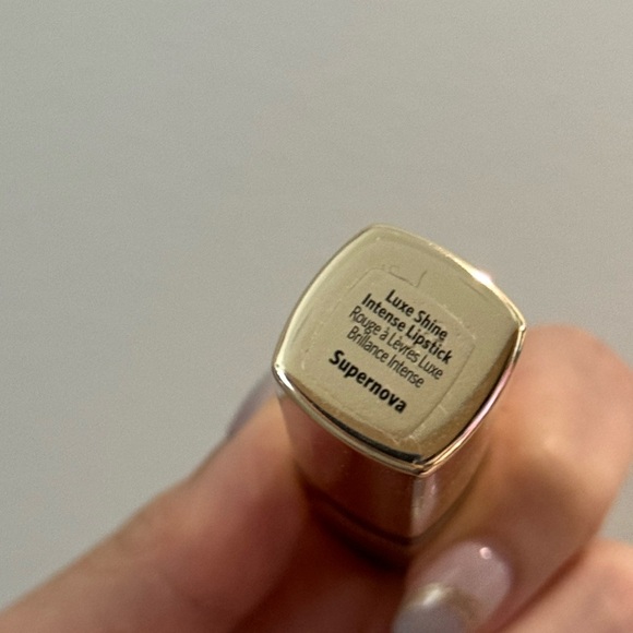 Bobbi brown Luxe Shine Intense Lipstickwoth a FREE POUCH - Picture 3 of 9